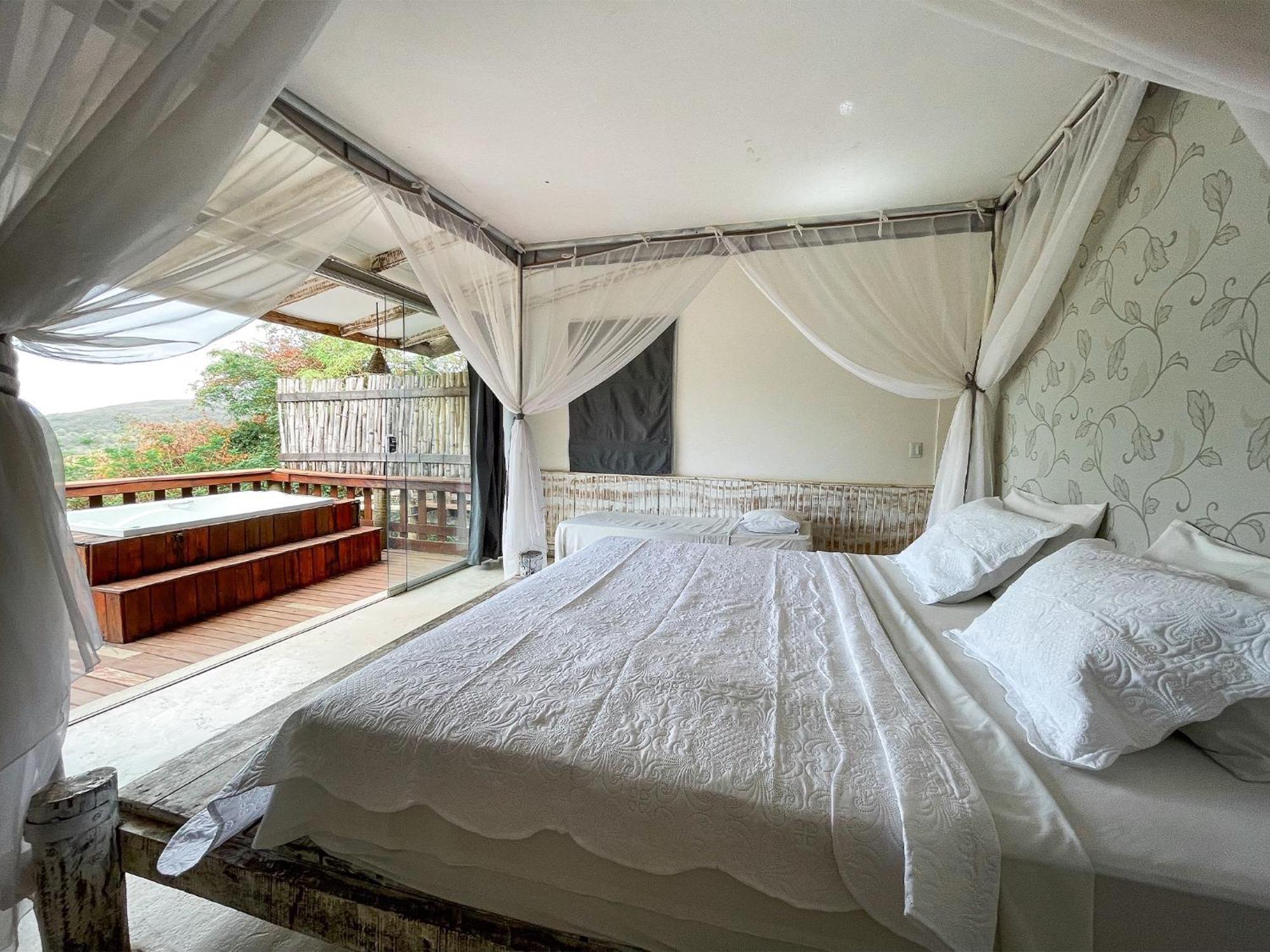 Ranchos 30 Hotel Fazenda Hidrolandia  ภายนอก รูปภาพ
