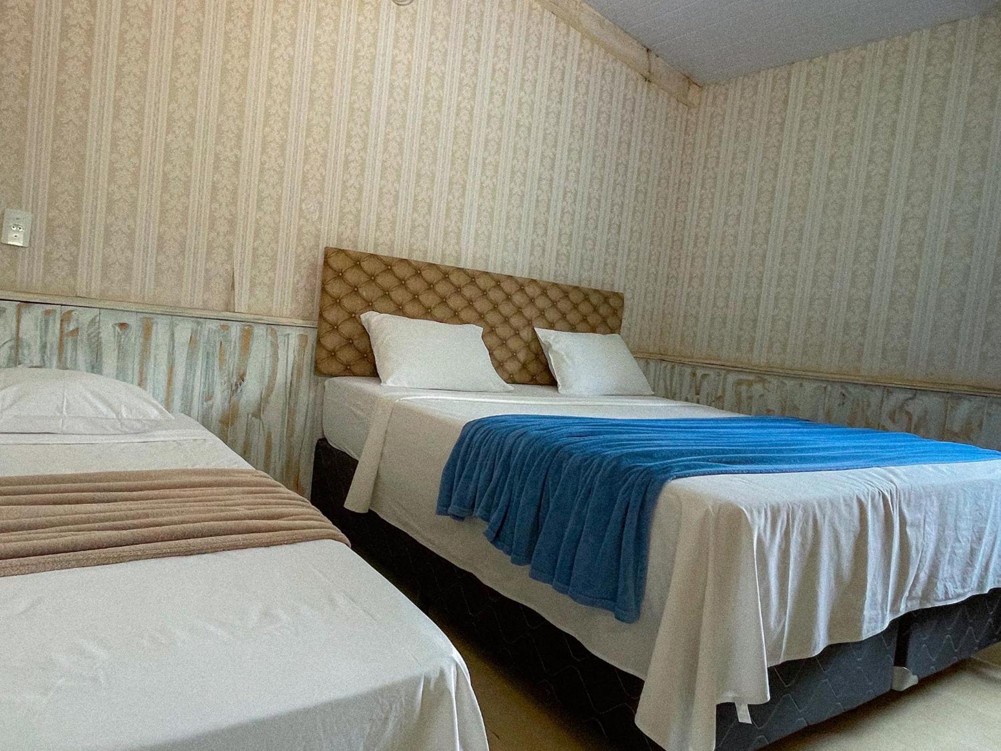 Ranchos 30 Hotel Fazenda Hidrolandia  ภายนอก รูปภาพ
