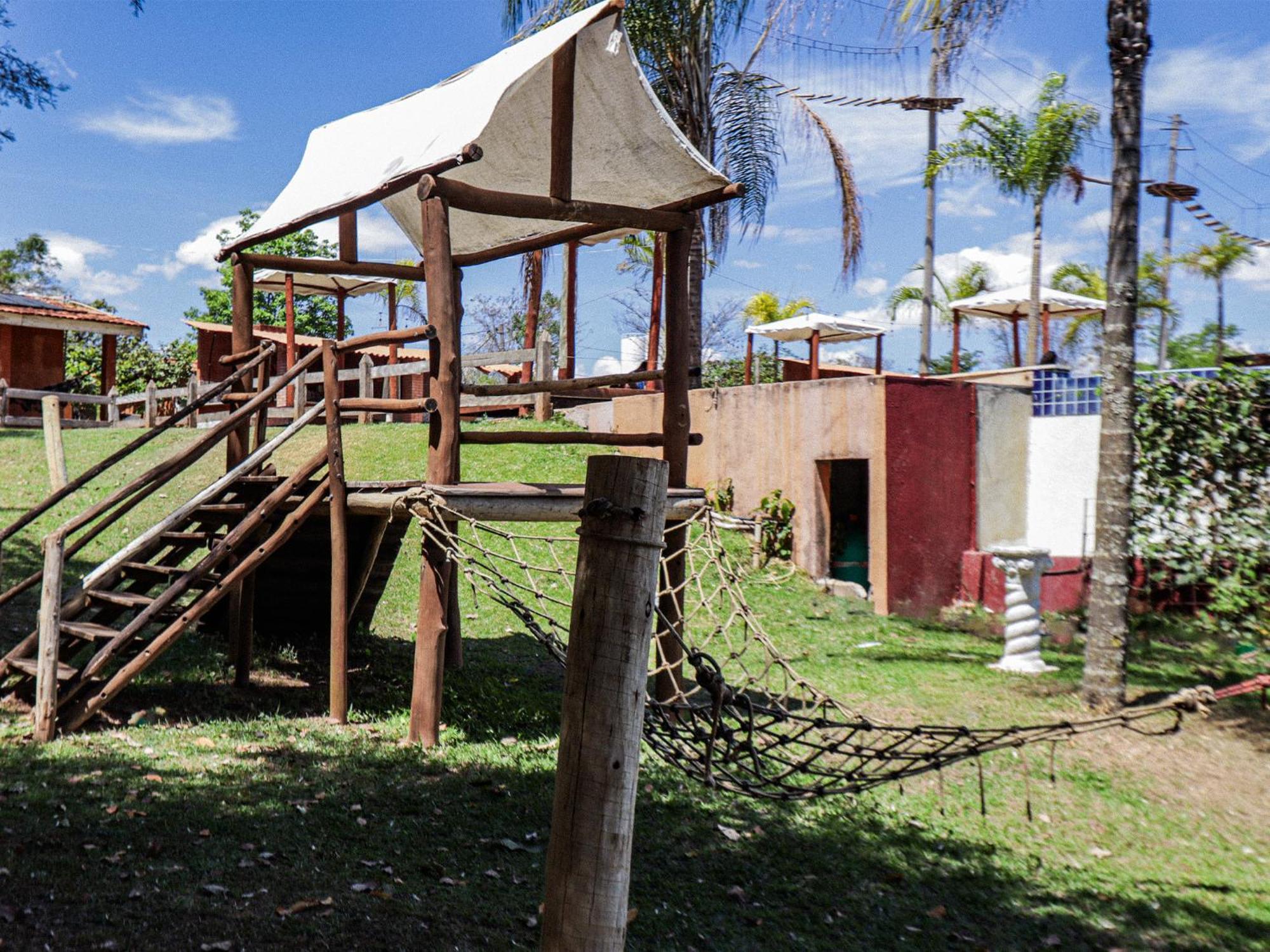 Ranchos 30 Hotel Fazenda Hidrolandia  ภายนอก รูปภาพ